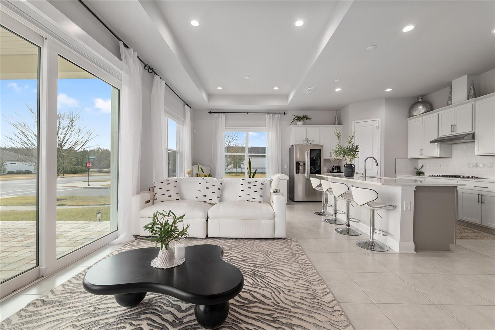 OAKMONT - Residential