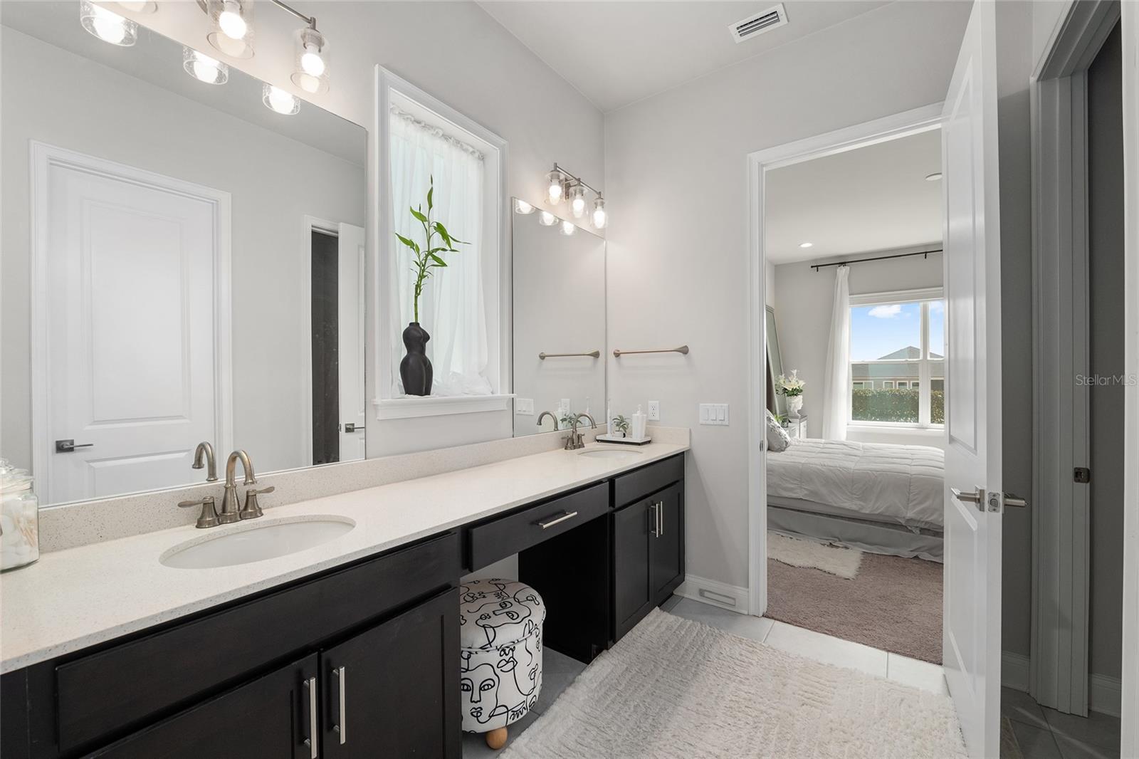 OAKMONT - Residential