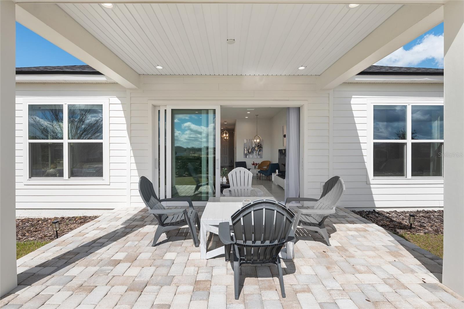 OAKMONT - Residential