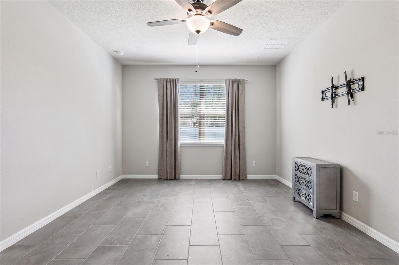 ROYAL LEGACY ESTATES - Residential