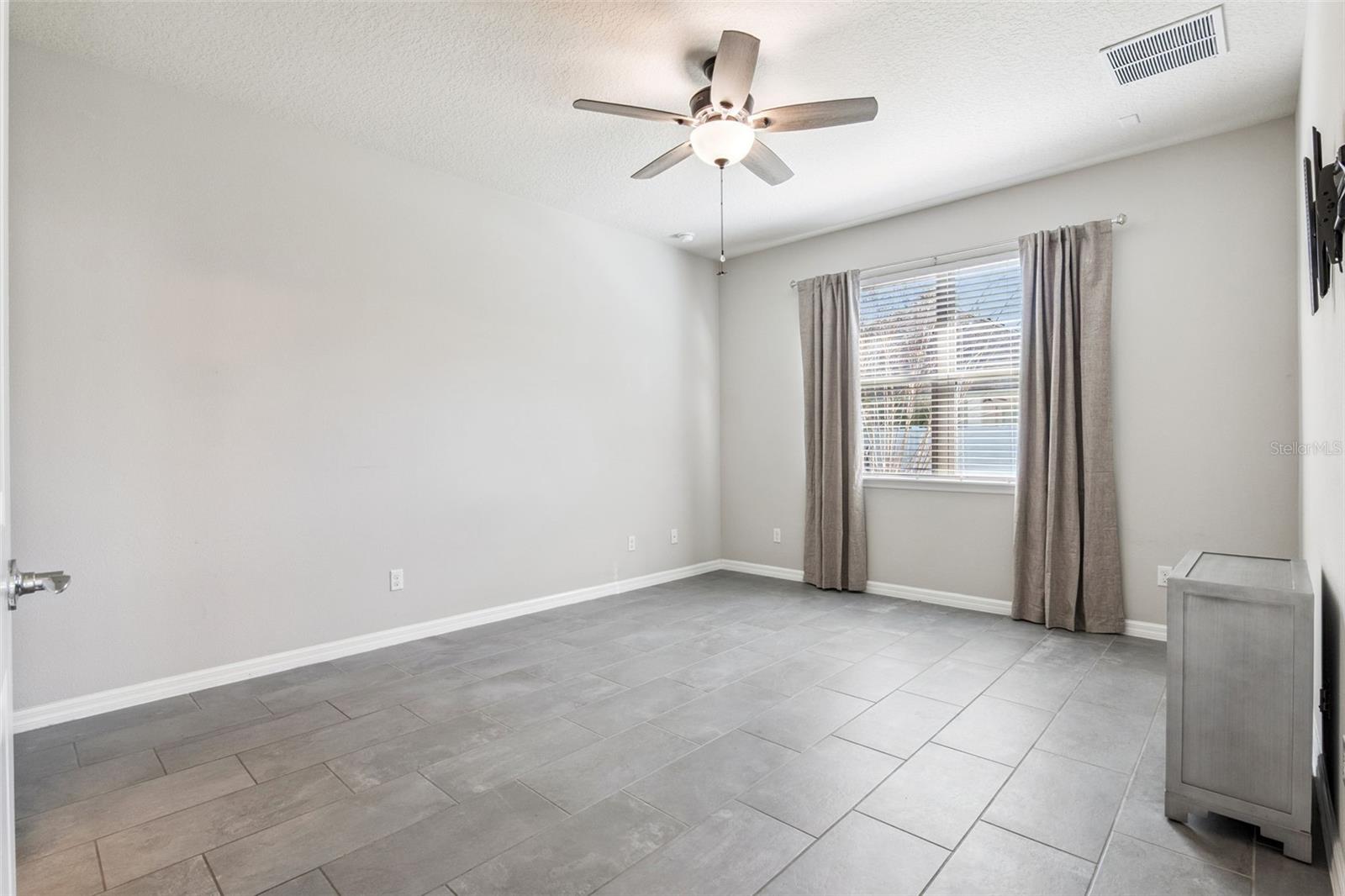 ROYAL LEGACY ESTATES - Residential