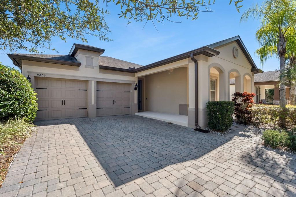 Photo of 9605 Royal Estates Boulevard, Orlando, FL 32836 (MLS # O6376280)