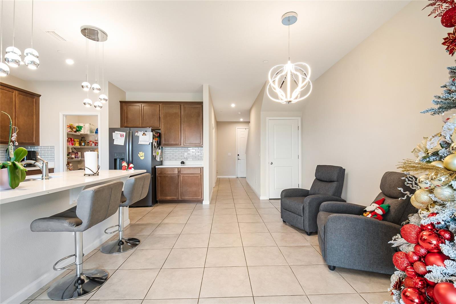 HOLDEN RDG TWNHMS - Residential