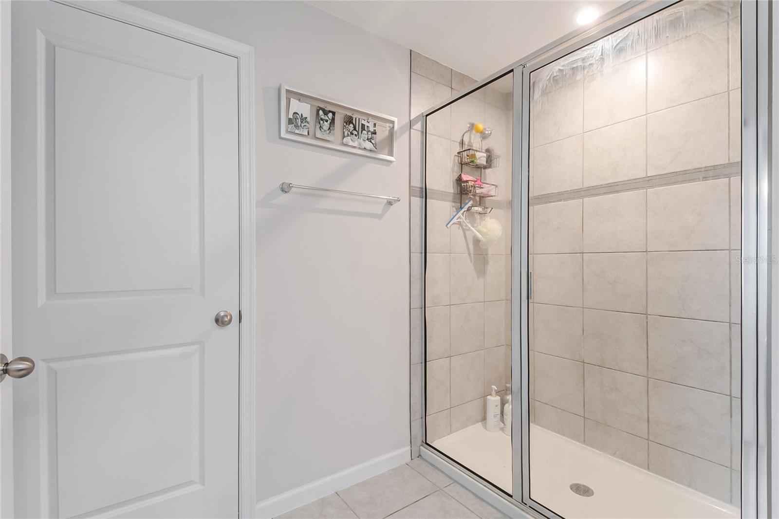 HOLDEN RDG TWNHMS - Residential