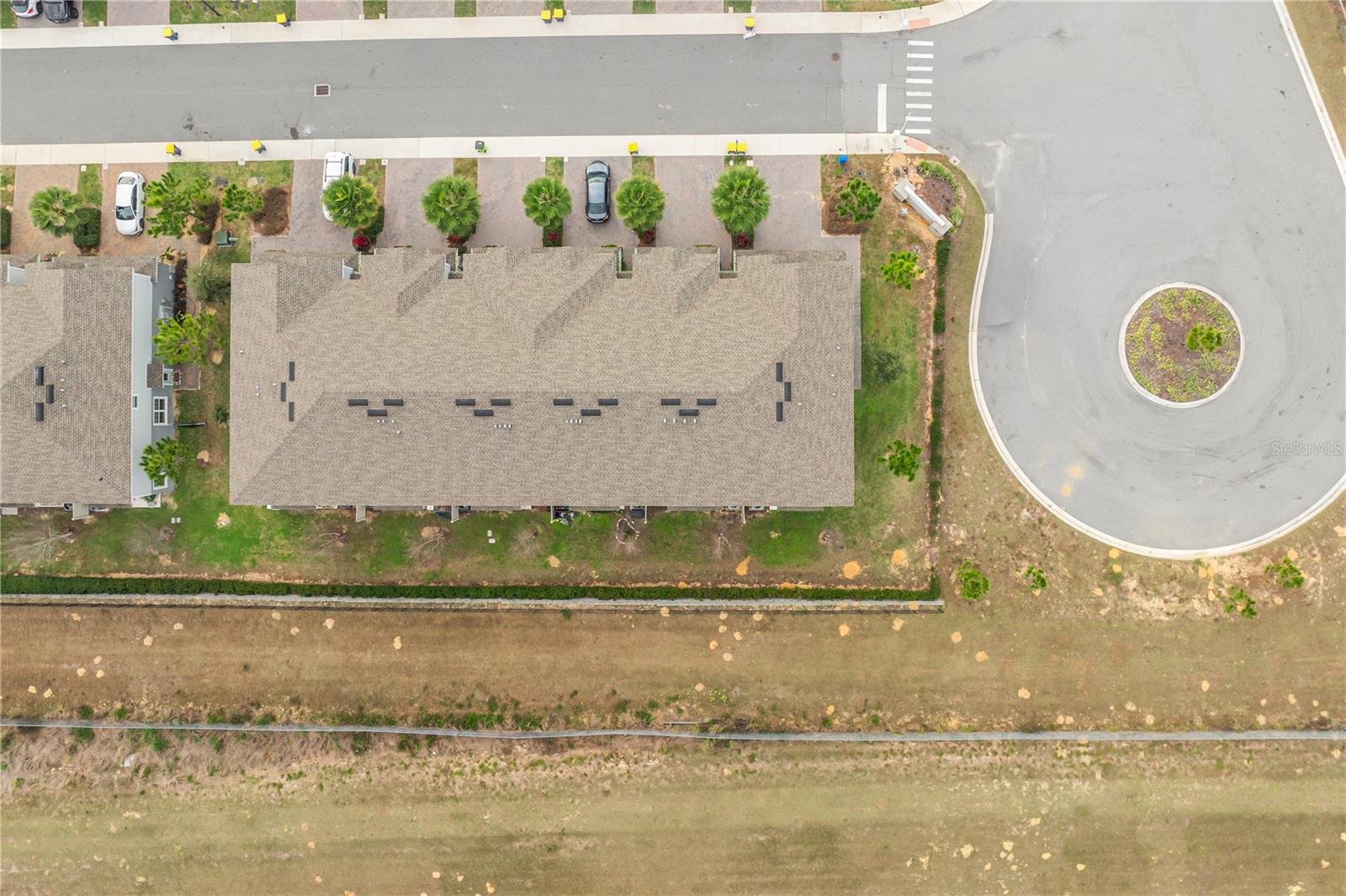 HOLDEN RDG TWNHMS - Residential