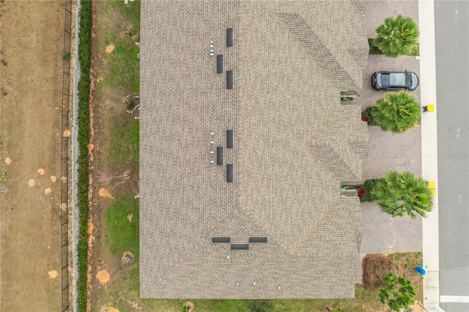 HOLDEN RDG TWNHMS - Residential