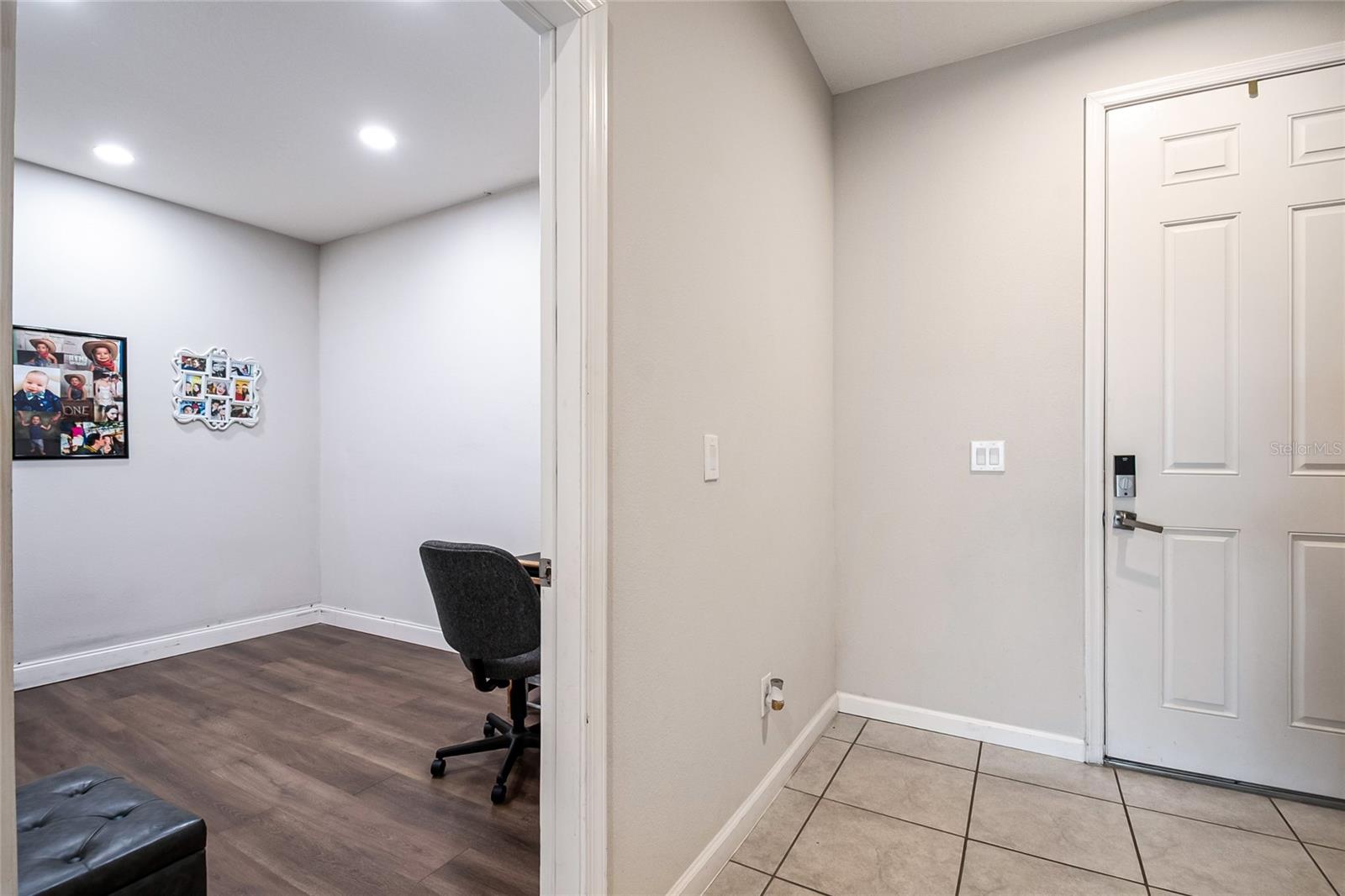 HOLDEN RDG TWNHMS - Residential