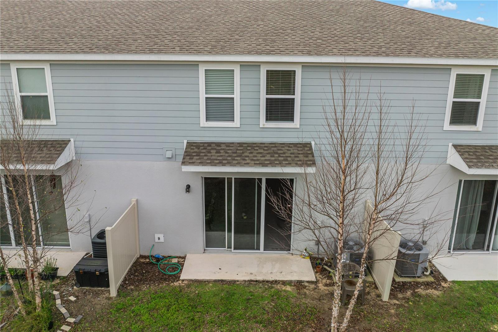 HOLDEN RDG TWNHMS - Residential