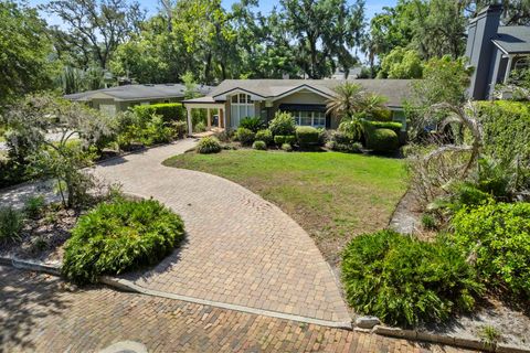 Photo of 220 W Reading Way, Winter Park, FL 32789 (MLS # O6405775)
