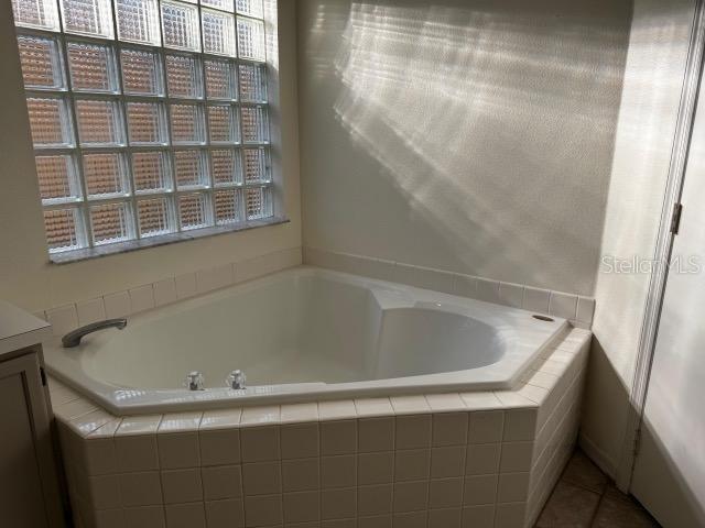 SUNSET OAKS - Residential