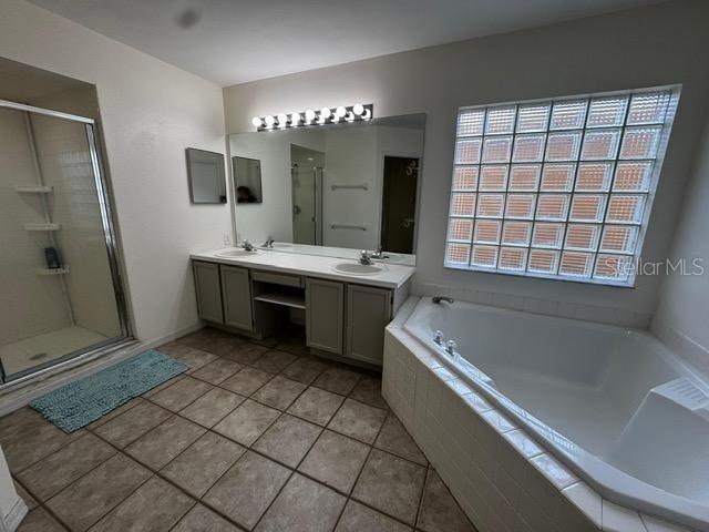 SUNSET OAKS - Residential