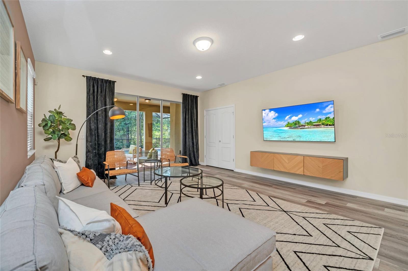 WINDSOR AT WESTSIDE PH 2A - Residential