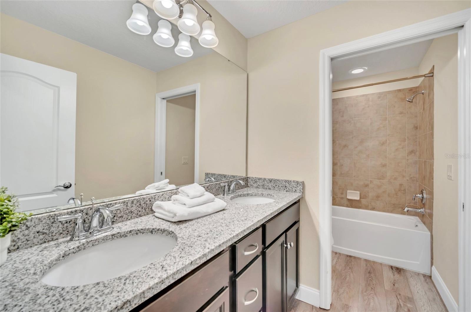 WINDSOR AT WESTSIDE PH 2A - Residential