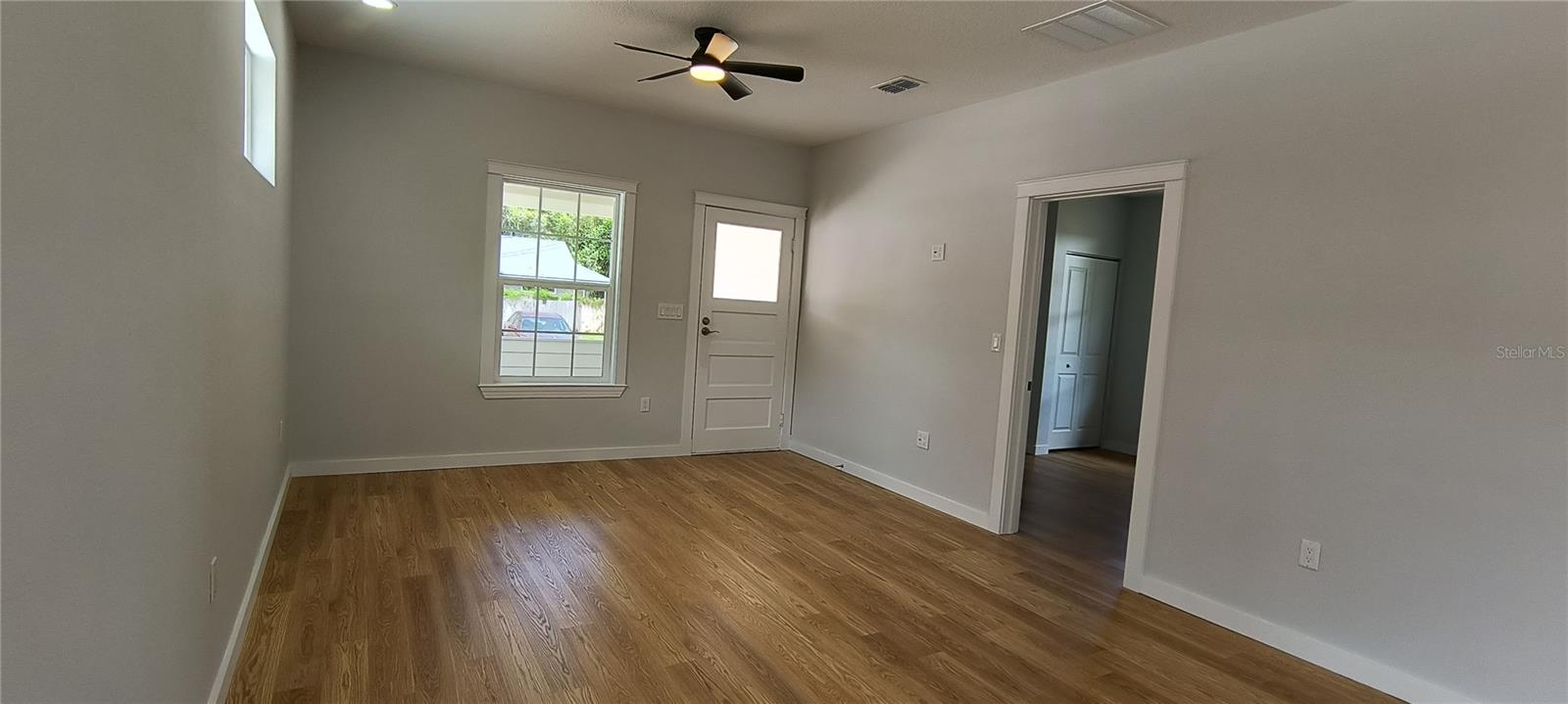 RAVENSWOOD - Residential