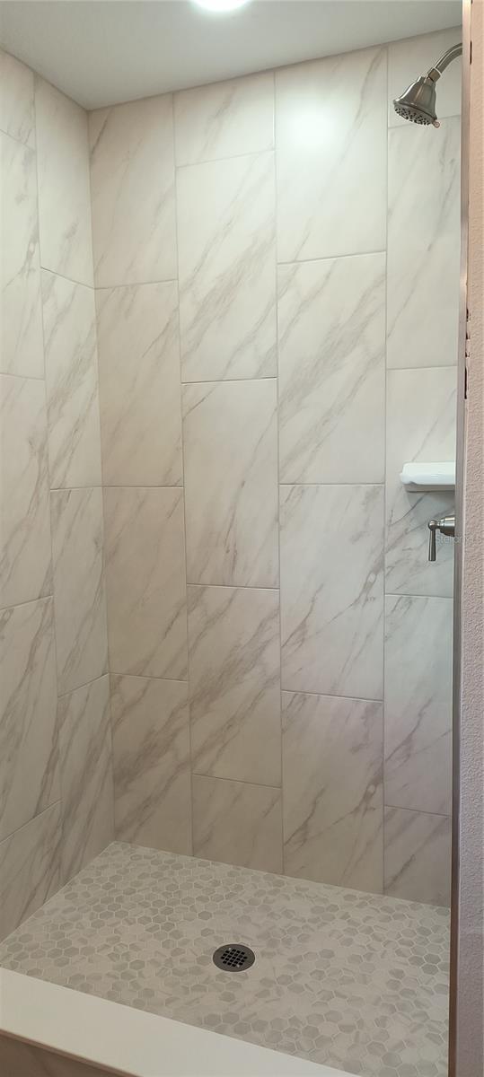 RAVENSWOOD - Residential