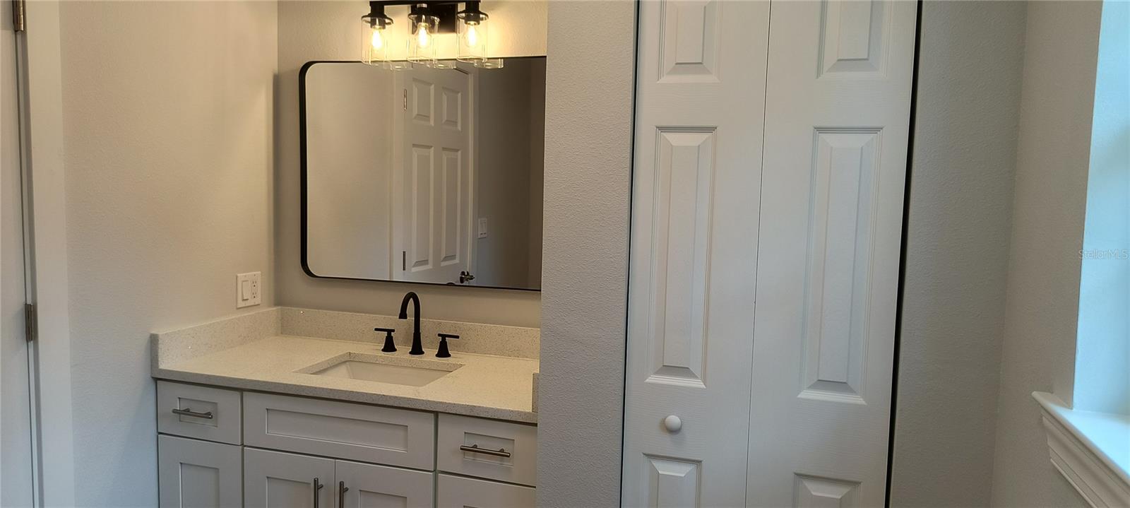 RAVENSWOOD - Residential