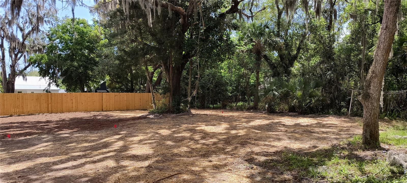 RAVENSWOOD - Residential