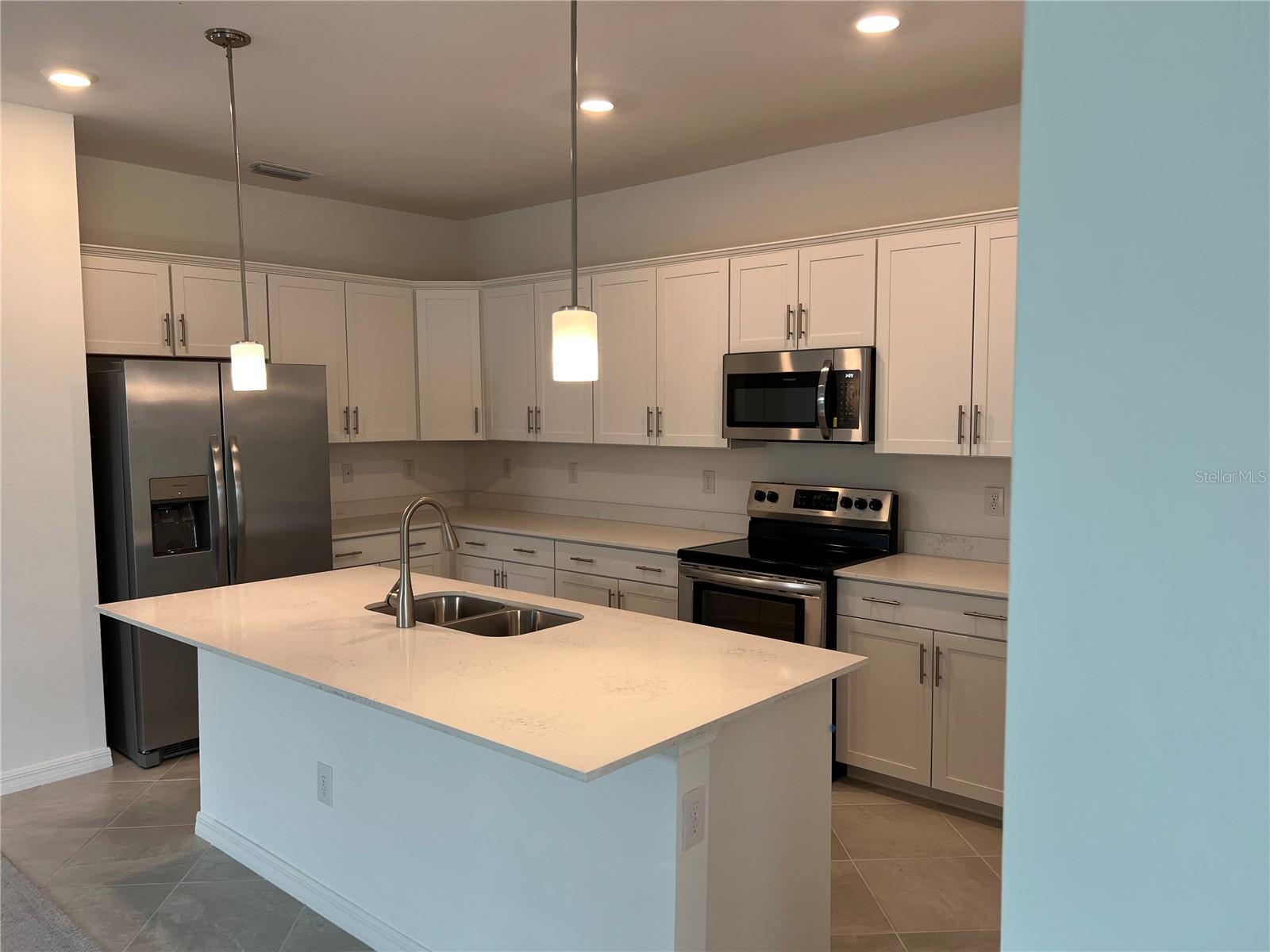 ANTIGUA/WELLEN PARK - Residential Lease