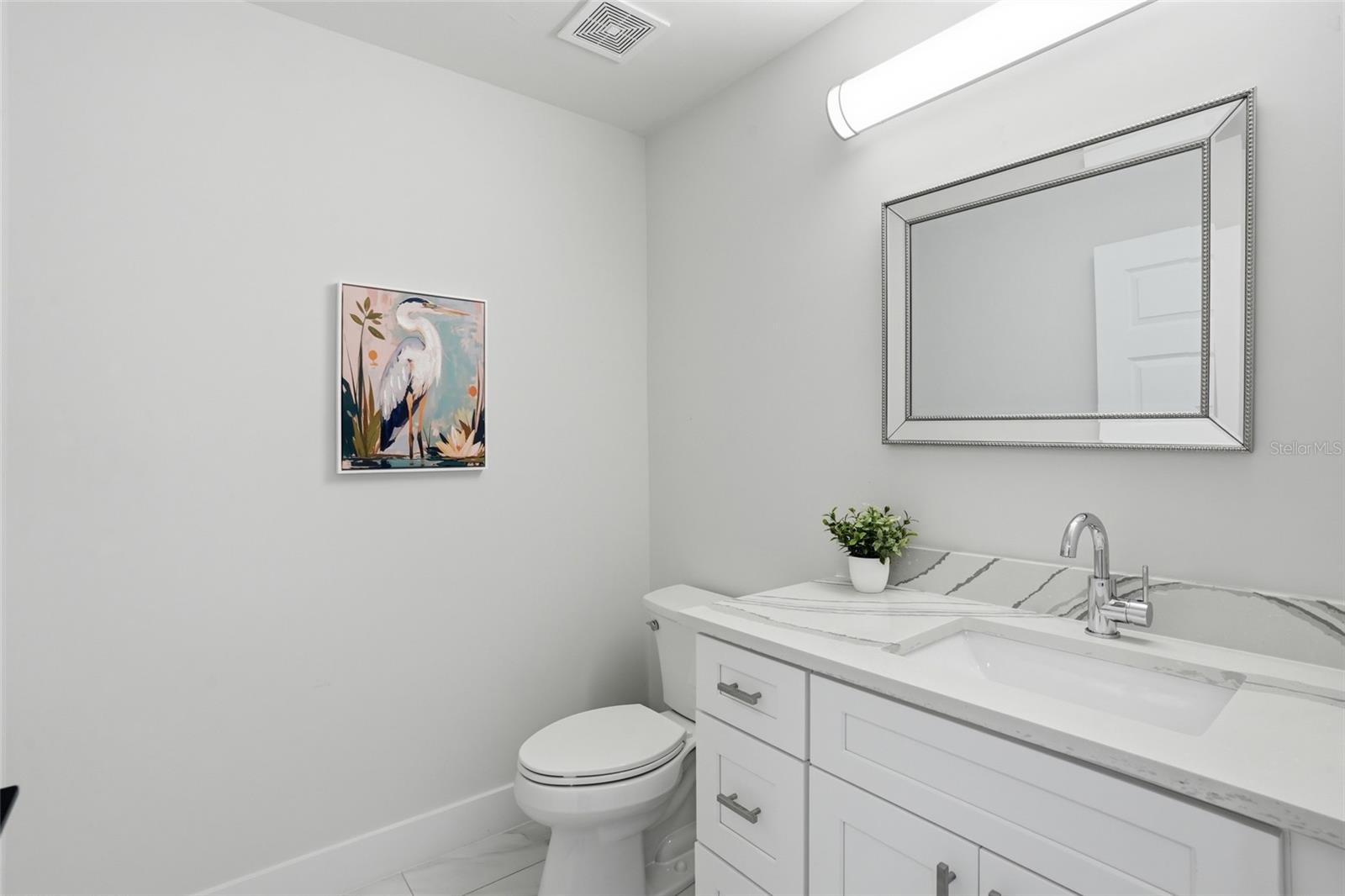 PARADISE POINTE - Residential