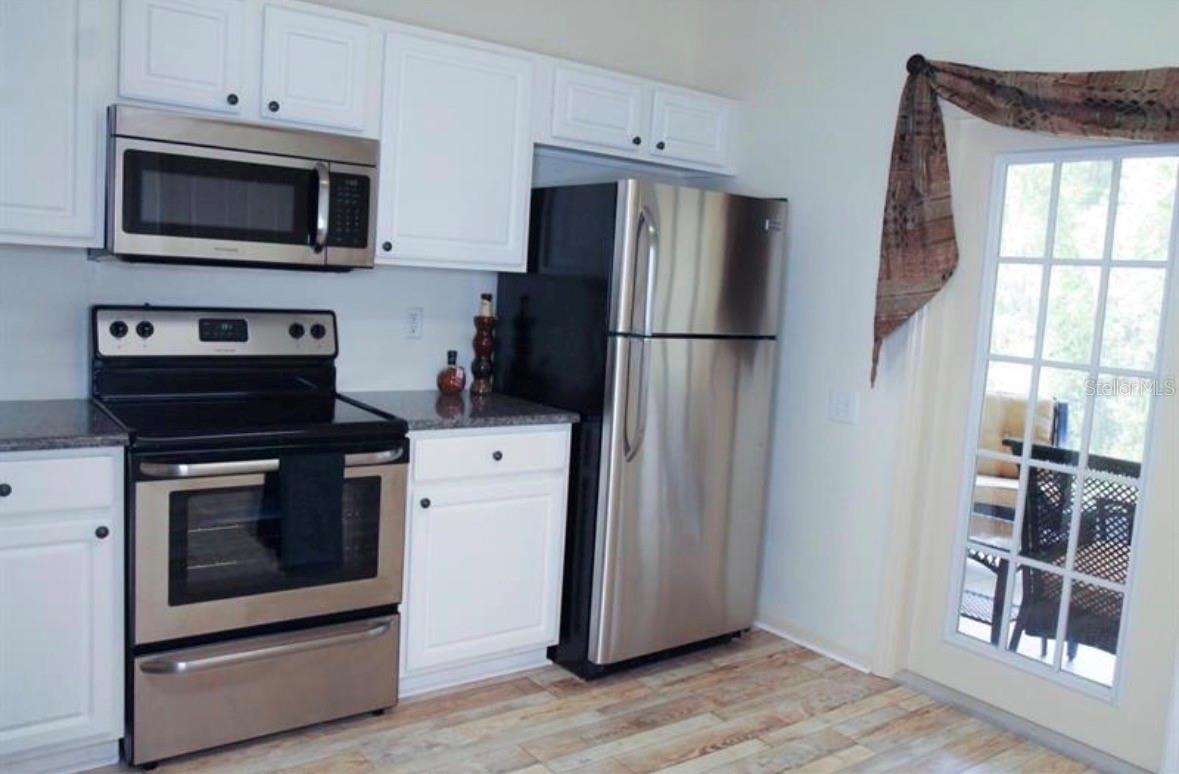 MEADOW POINTE PRCL 16 UNIT 02B - Residential Lease