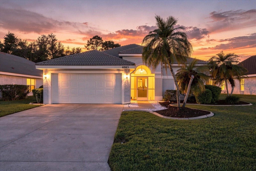 Photo of 6983 Superior Street Circle, Sarasota, FL 34243 (MLS # A4704980)