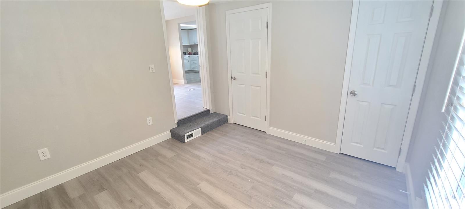 HALIFAX MOBILE ESTATES - Residential