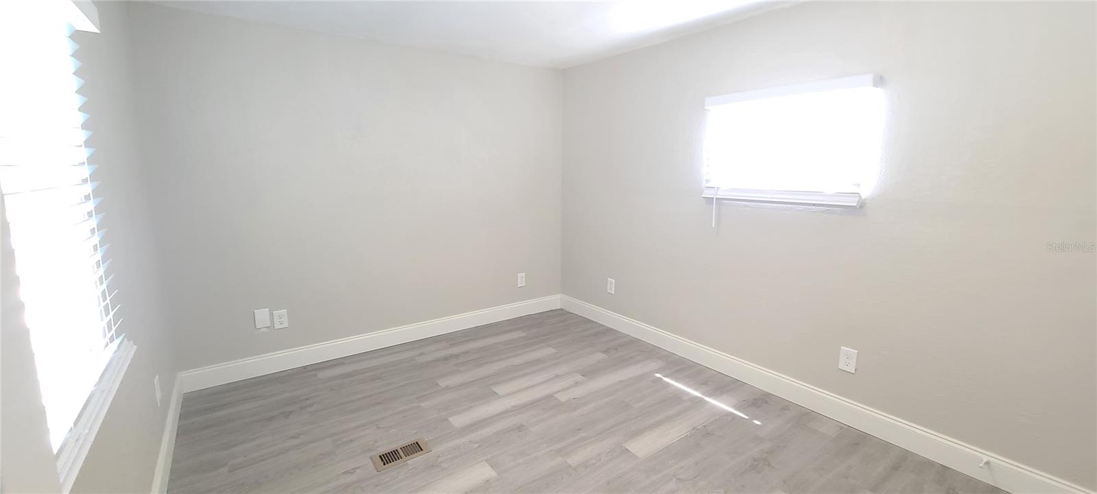 HALIFAX MOBILE ESTATES - Residential