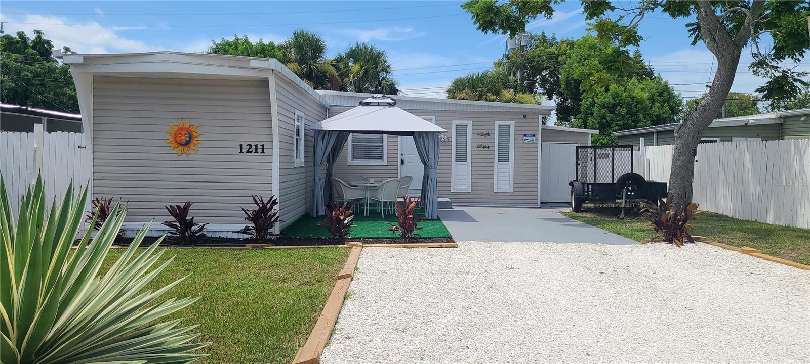 HALIFAX MOBILE ESTATES - Residential