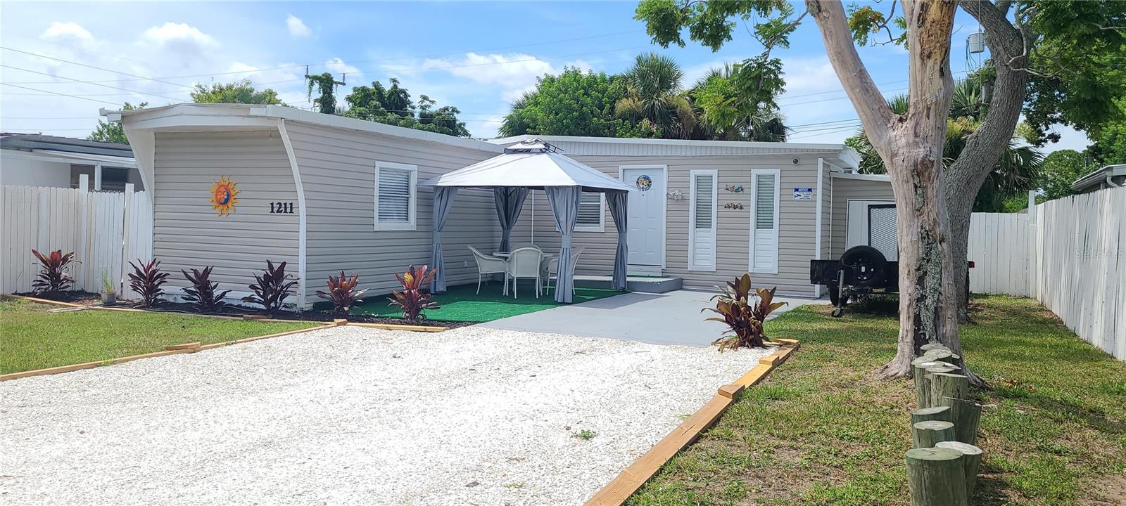 HALIFAX MOBILE ESTATES - Residential