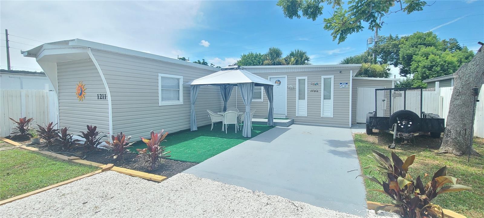 HALIFAX MOBILE ESTATES - Residential