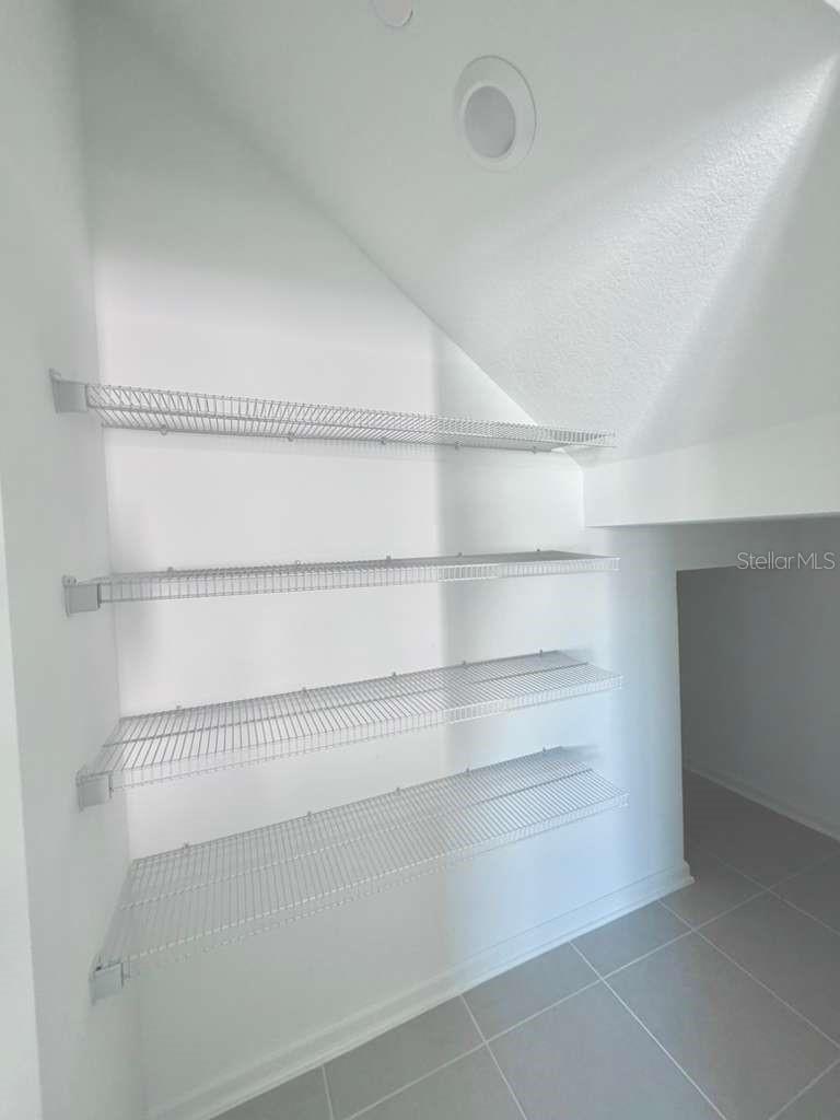 BRONSONS RDG - Residential Lease