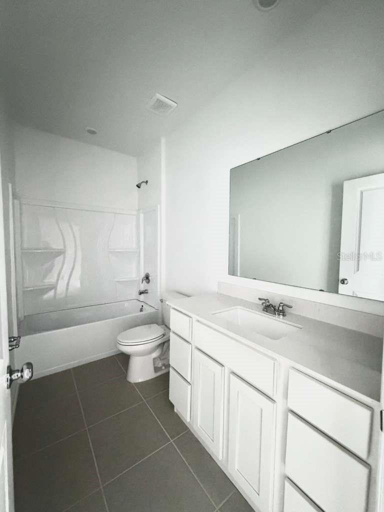 BRONSONS RDG - Residential Lease