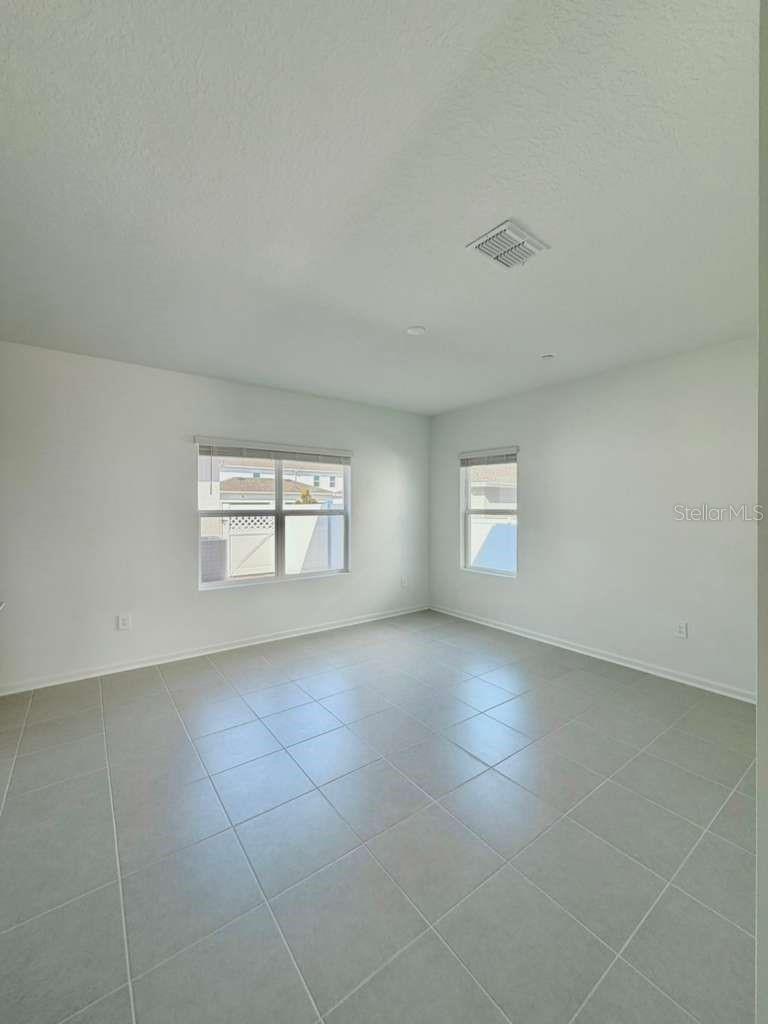 BRONSONS RDG - Residential Lease