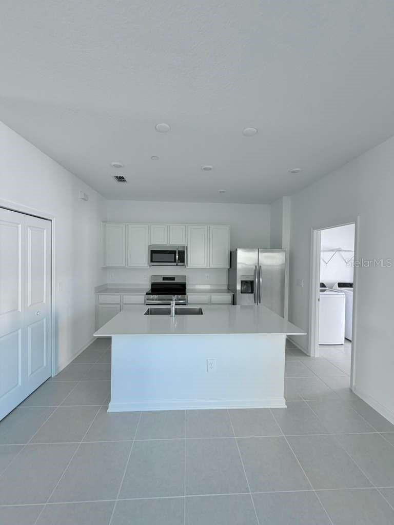 BRONSONS RDG - Residential Lease