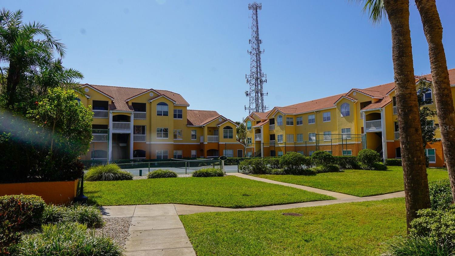 BEACHWAY CONDOS - Residential