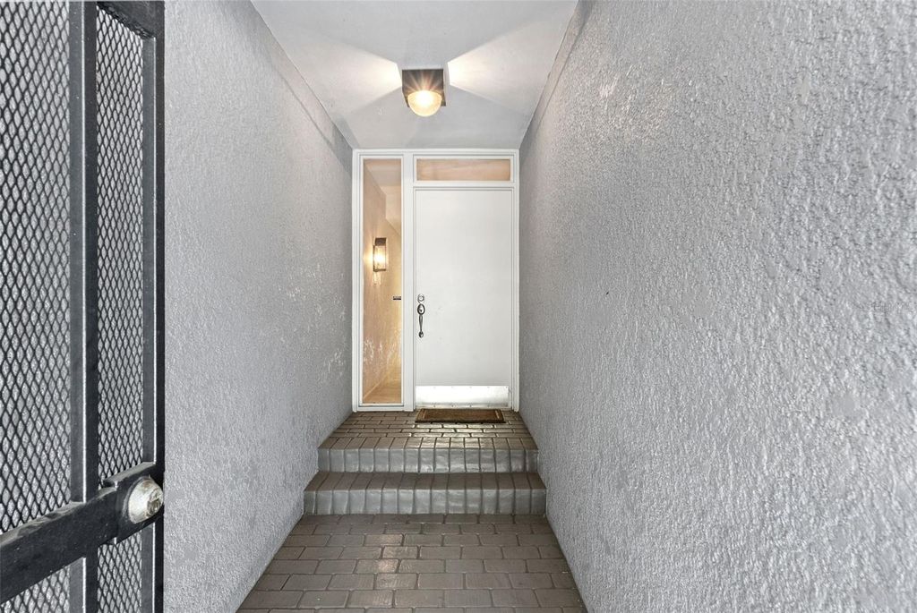 Photo of 301 2nd Street N #13, St Petersburg, FL 33701 (MLS # TB8378623)