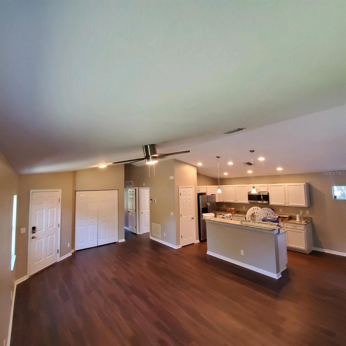 4000 ALMOND AVENUE