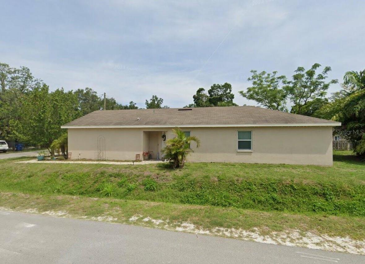 Built in 2017 and refreshed in 2021, this 3-bedroom, 2-bath home with a 1-car garage offers modern
updates and thoughtful design. Inside, you’ll find an open floor plan, a spacious master suite, a
vaulted ceiling in the main living area, and high ceilings throughout that create a bright, airy
feel. Perfect for a first-time buyer or a savvy investor seeking a turn-key rental. Located in the
heart of North Sarasota, you’re just 20 minutes to Lido Beach, 15 minutes to downtown Sarasota and
UTC, 10 minutes to the airport, and close to shopping, dining, and entertainment. Move-in ready and
ideally situated—this home is a must-see!