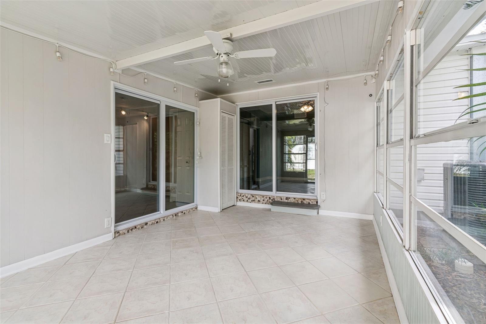 LOWRY LANE SUB - Residential