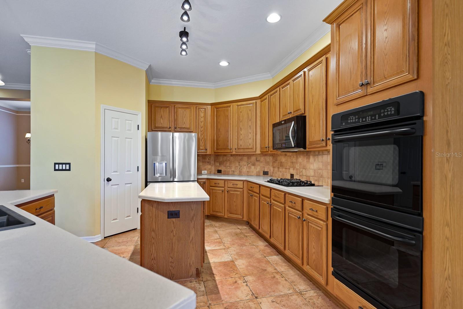 FISHHAWK RANCH PH 2 PARCELS - Residential