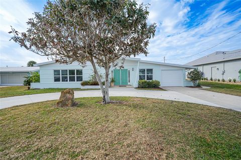 A home in PORT CHARLOTTE