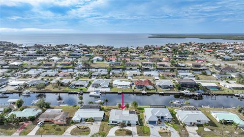 A home in PORT CHARLOTTE