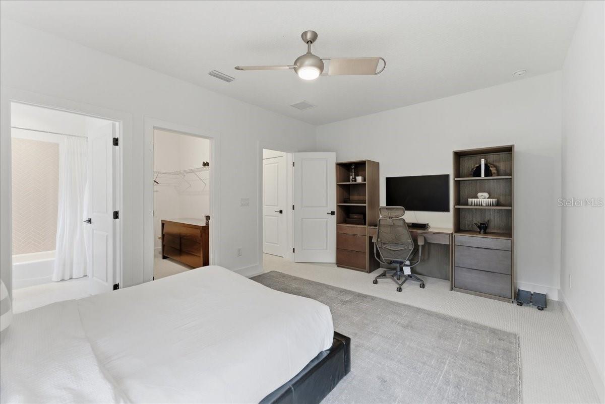 WESLYN PARK - Residential