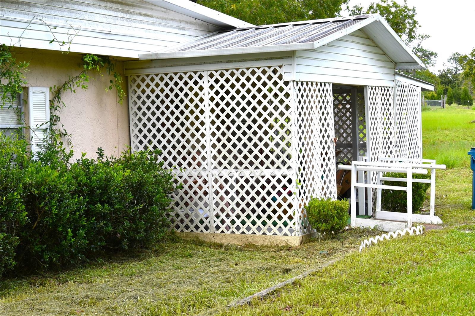 Photo 4 of 42 of 14147 IRVING STREET house