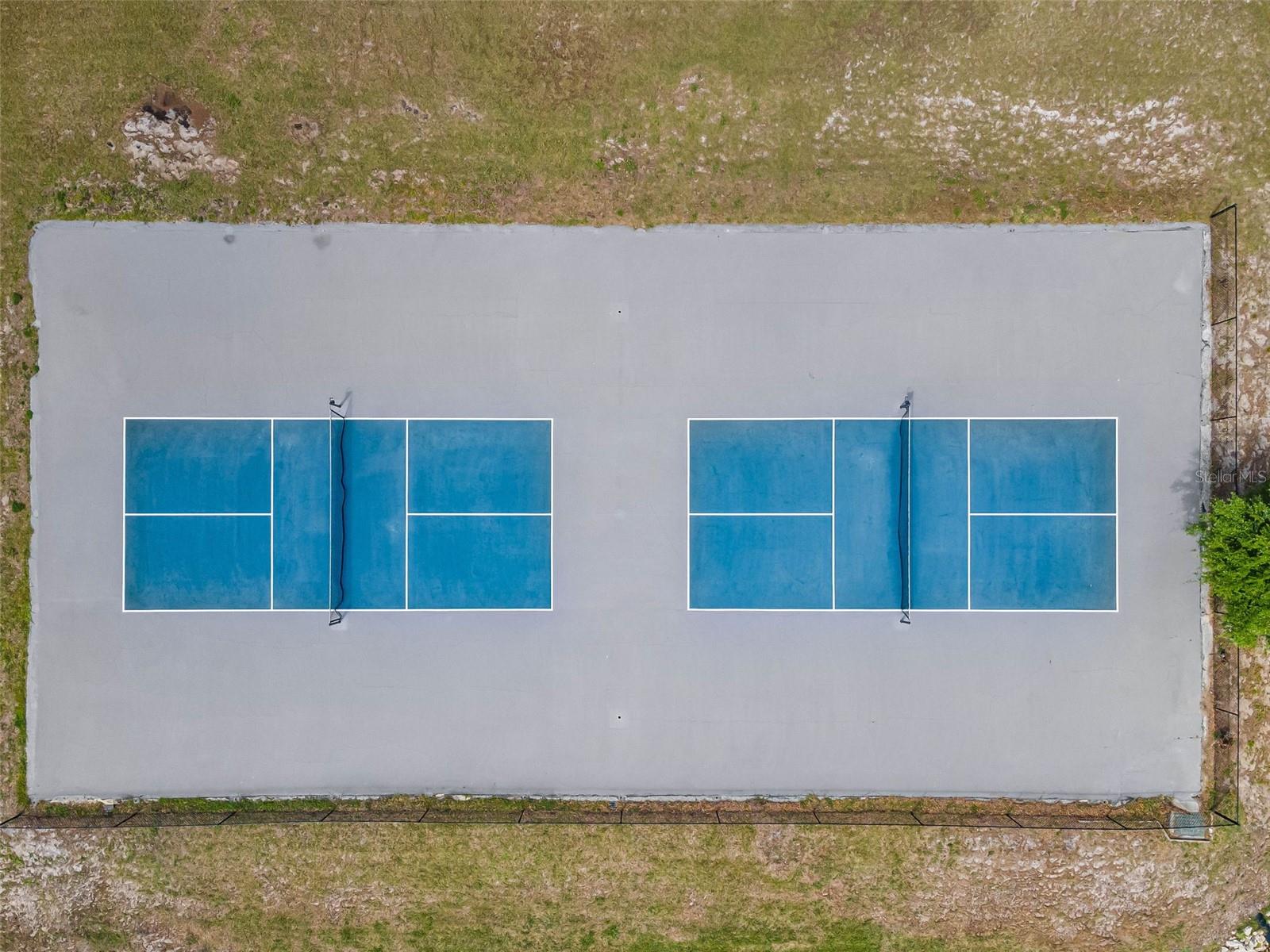 WHISPERING LAKES EAST - Residential