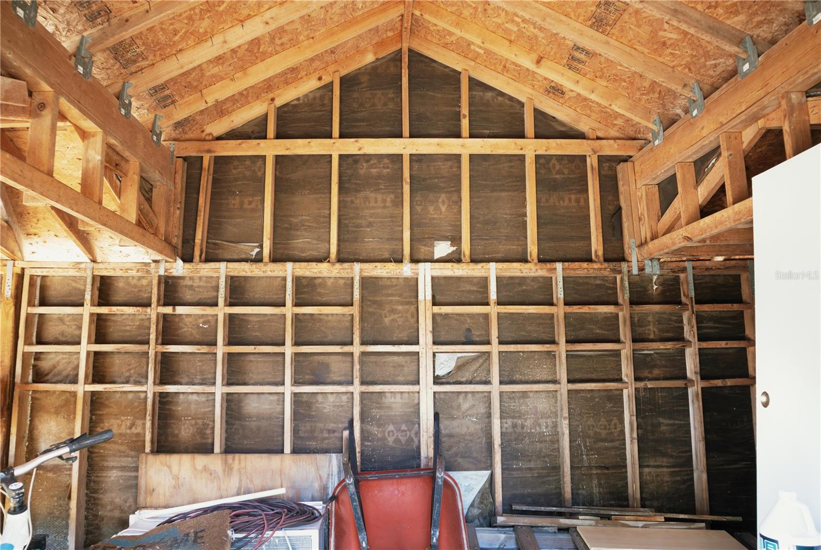 THE LAKES - Residential