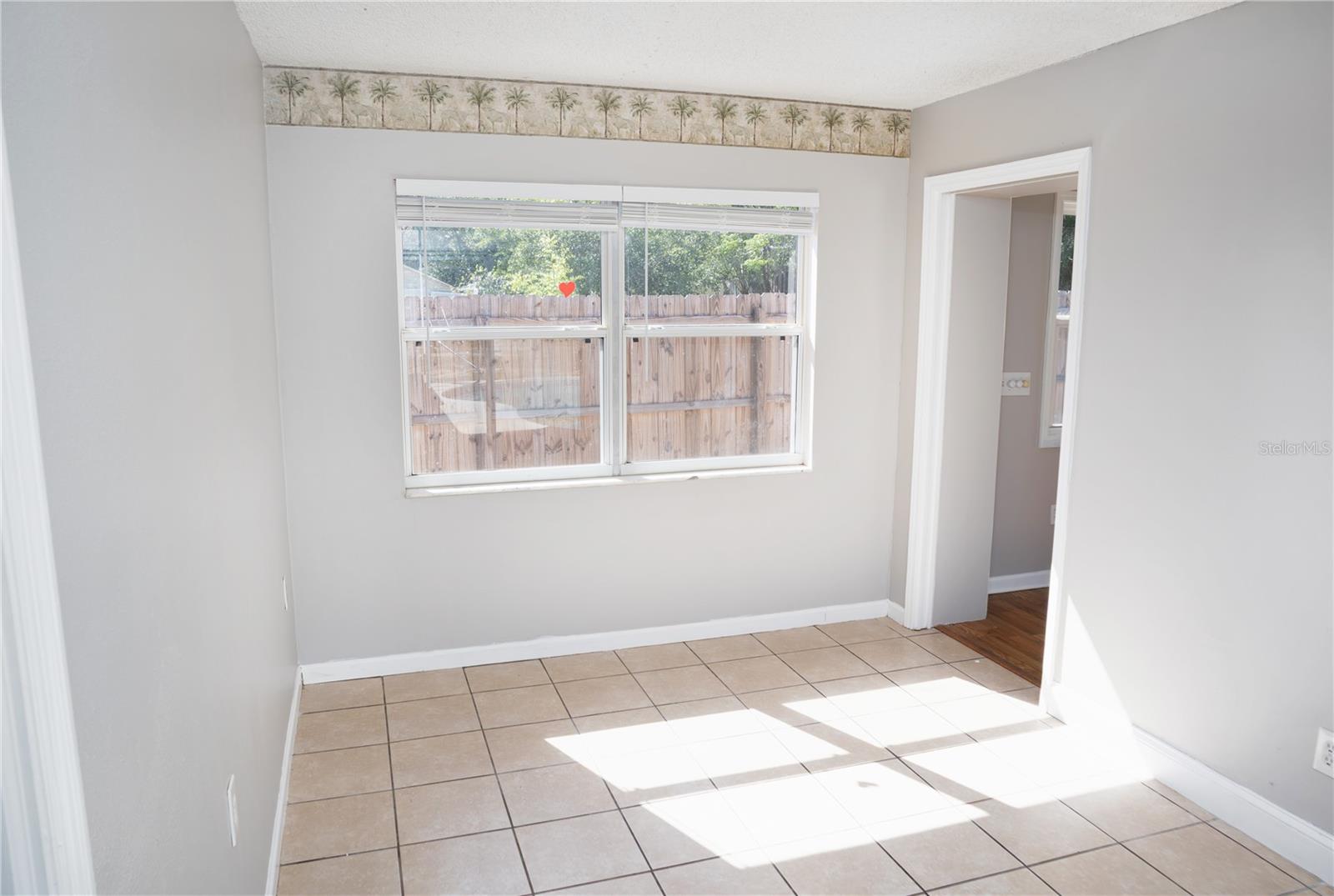 THE LAKES - Residential