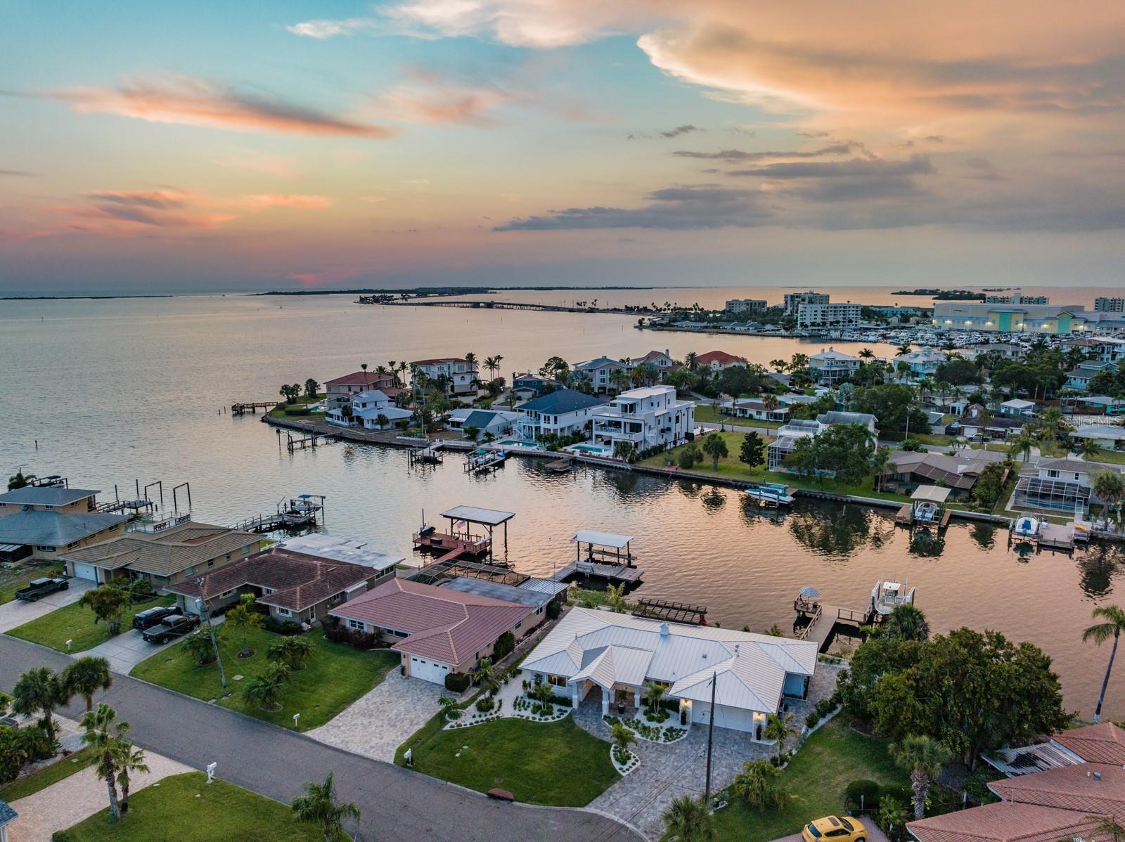 HARBOR VIEW VILLAS 1ST ADD - Residential