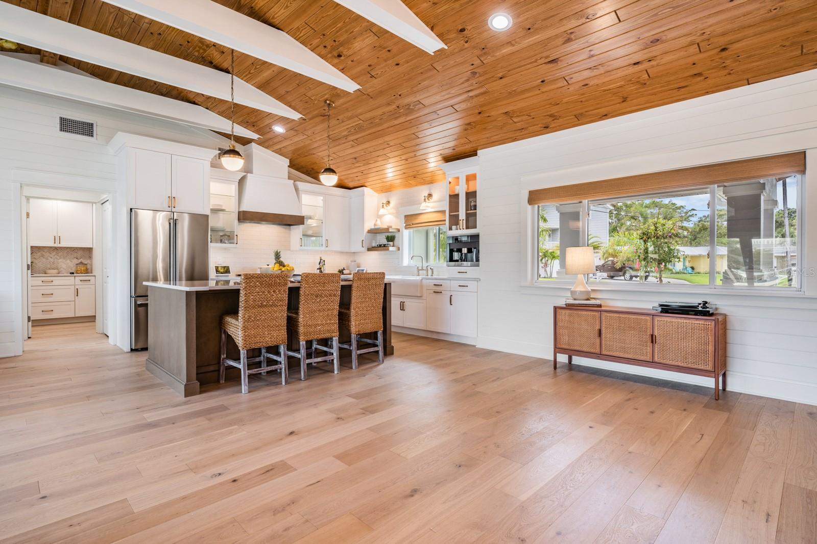 HARBOR VIEW VILLAS 1ST ADD - Residential