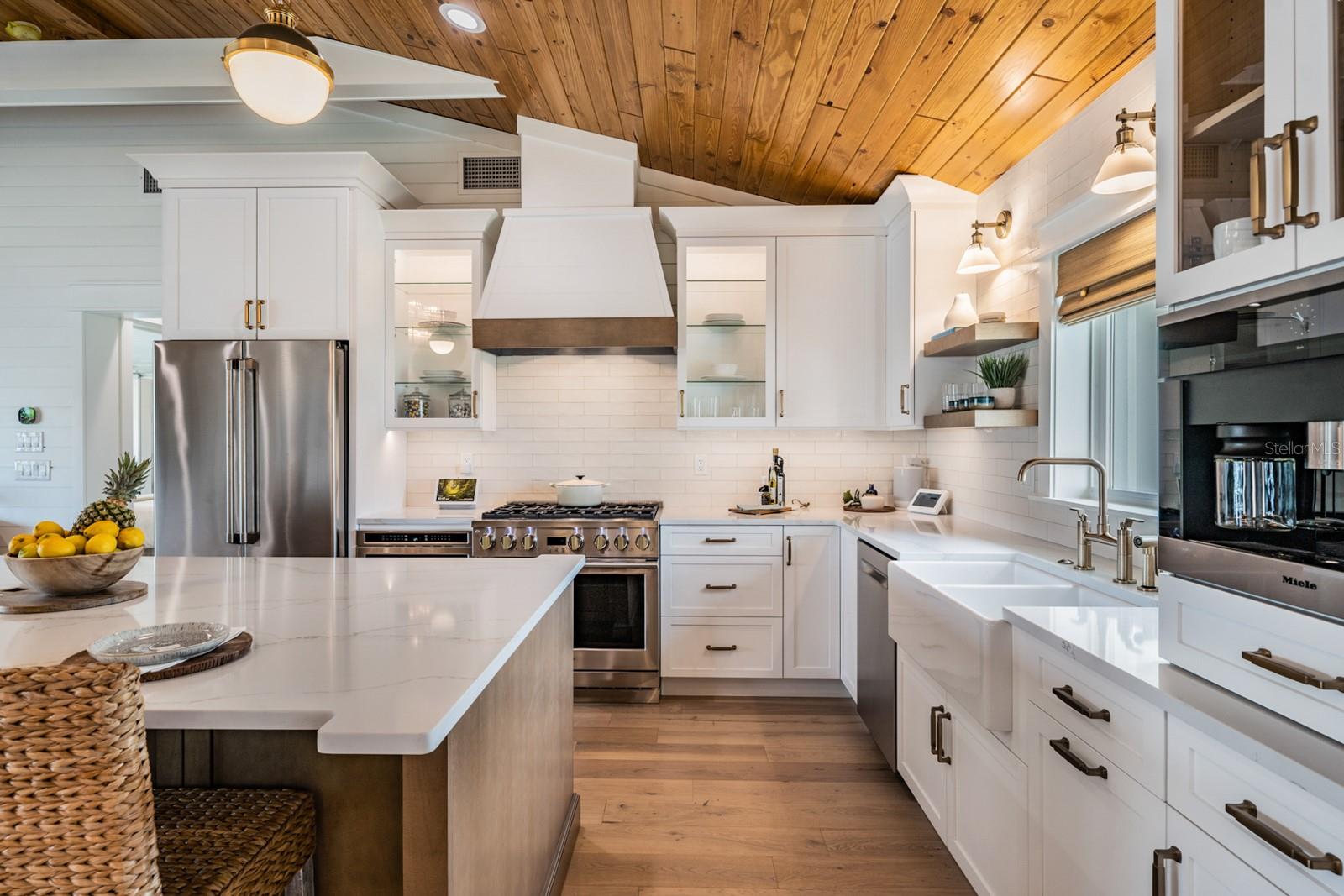 HARBOR VIEW VILLAS 1ST ADD - Residential